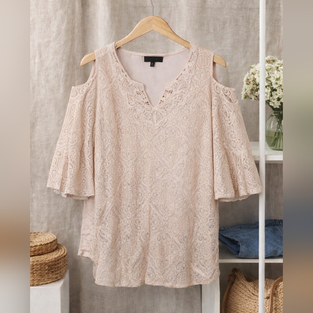 Trending Pale Pink B.L.E.U‎ XL cold shoulder